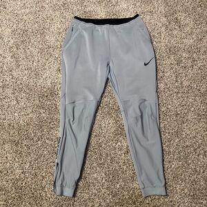 Nike Pro Dry Training Pants Mens Sz XL Gray Tapered Fitted Running BV5515-073